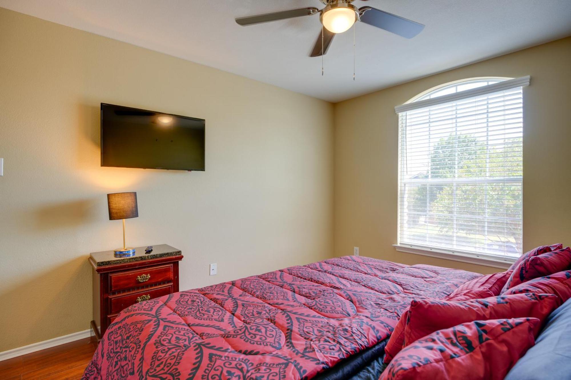 San Antonio Home With Pool Access Near Lackland Afb Buitenkant foto