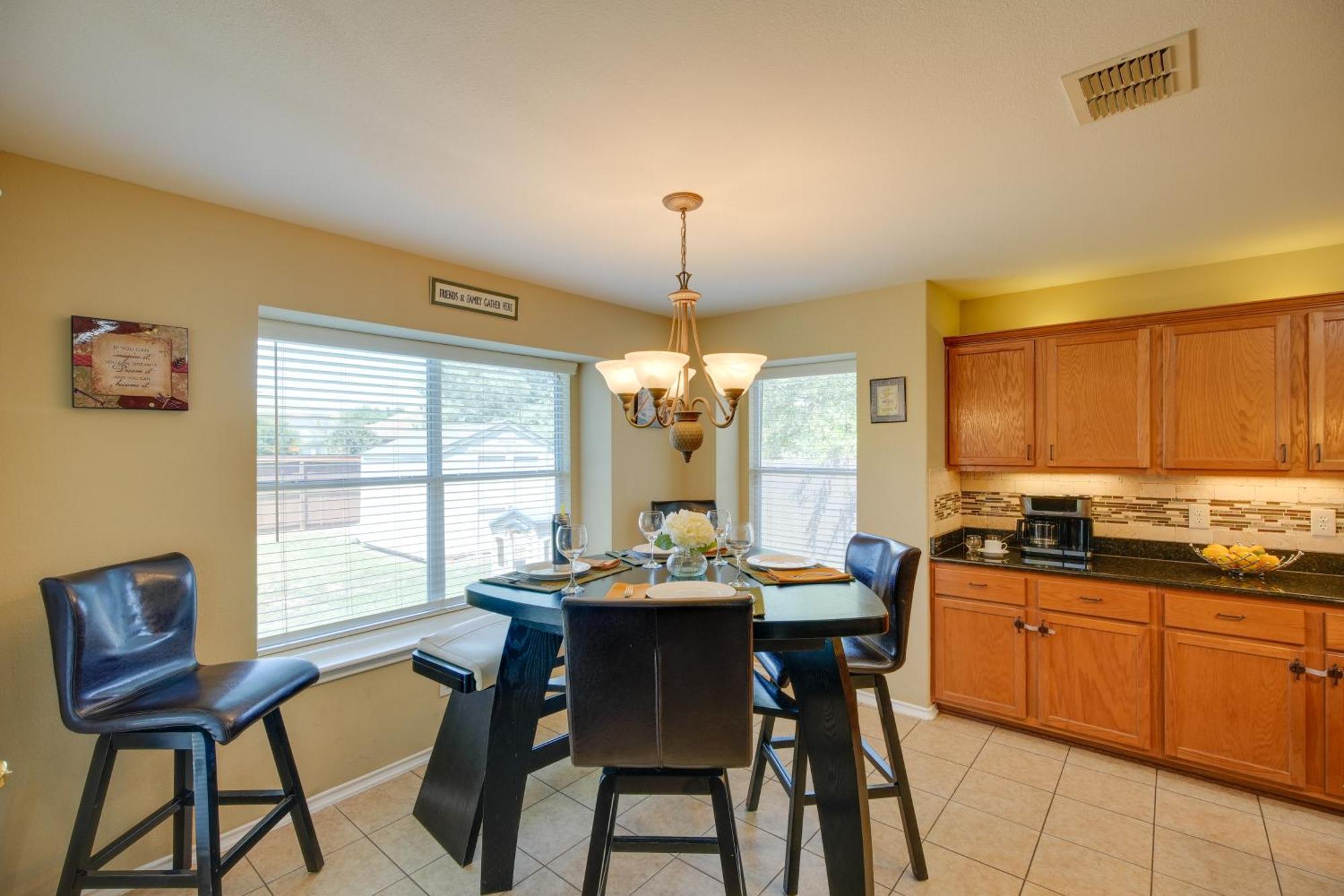San Antonio Home With Pool Access Near Lackland Afb Buitenkant foto