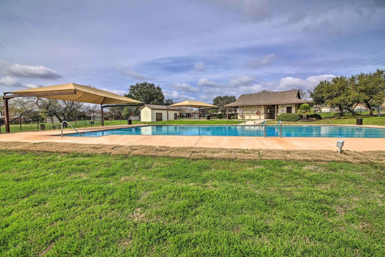 San Antonio Home With Pool Access Near Lackland Afb Buitenkant foto